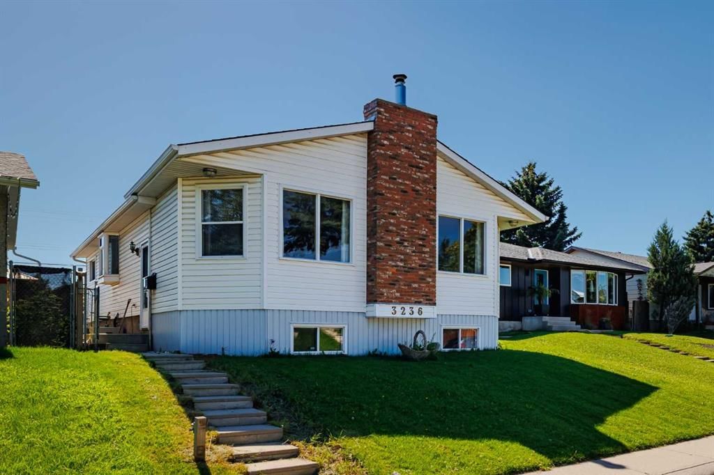 3236 Doverville Crescent SE, Calgary — photo 2 of 38