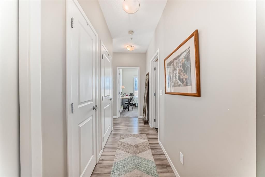 204, 10 Mahogany Mews SE, Calgary — photo 5 of 32