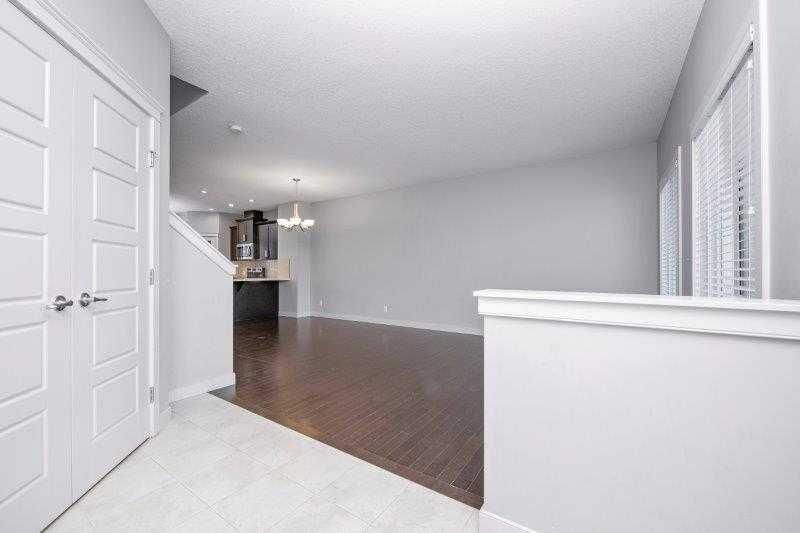 226 Redstone Drive NE, Calgary — photo 5 of 40