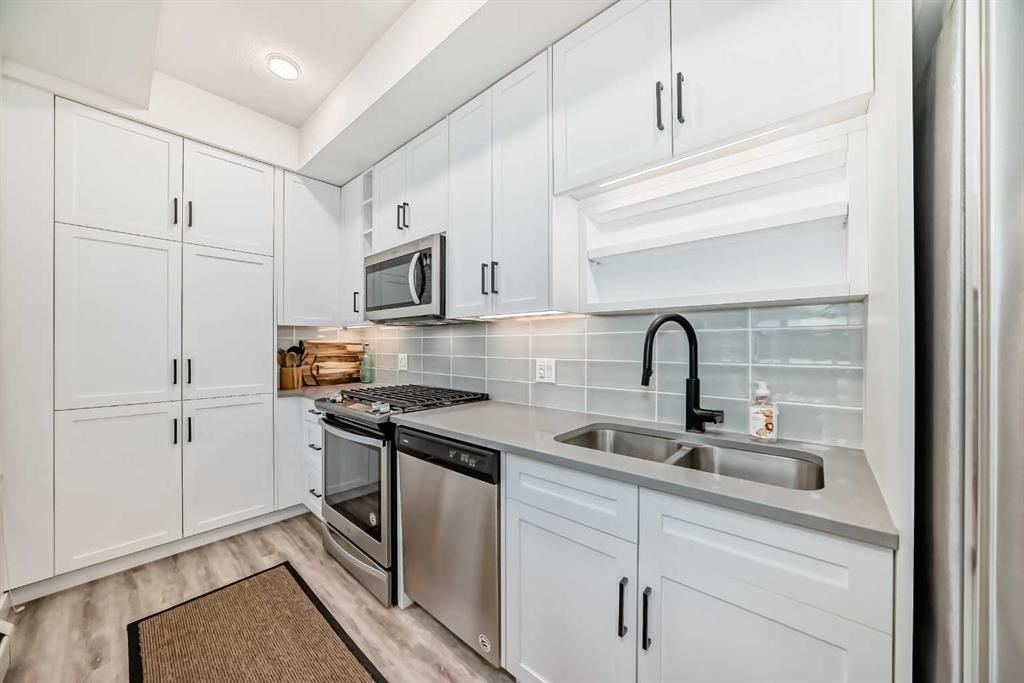 227, 4138 University Avenue NW, Calgary — photo 4 of 24