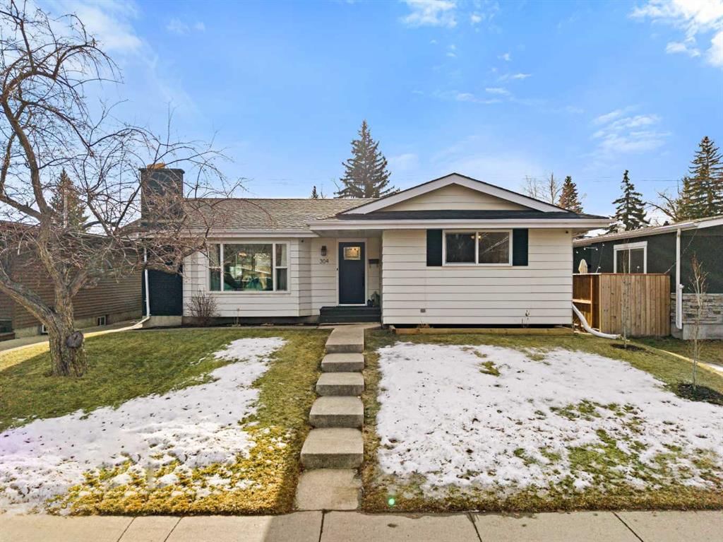 304 Wascana Crescent SE, Calgary — main listing photo