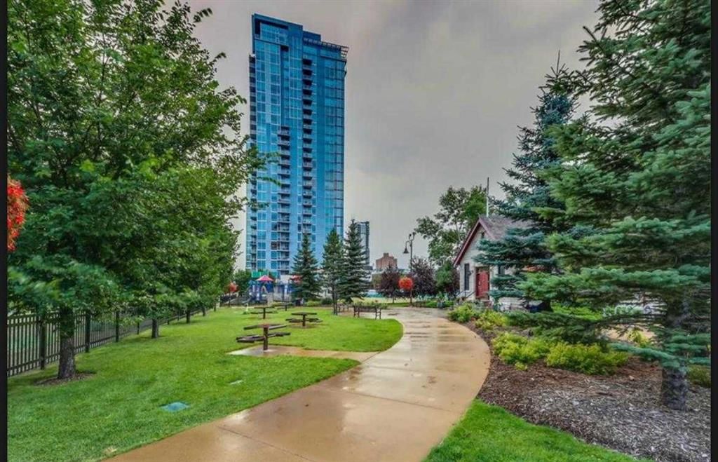 504, 215 13 Avenue SW, Calgary — main listing photo
