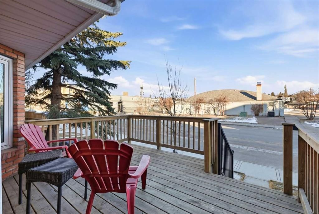 1, 2121 34 Avenue SW, Calgary — photo 3 of 41