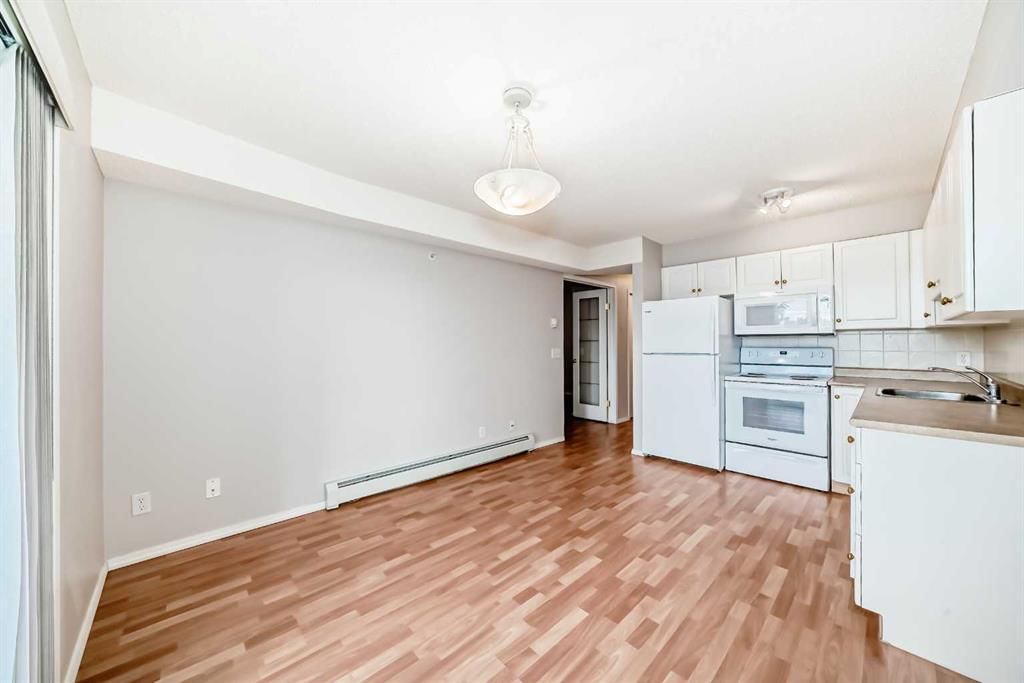 1322, 2371 Eversyde Avenue SW, Calgary — photo 3 of 40