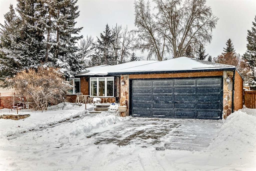 36 Dalrymple Green NW, Calgary — photo 2 of 50