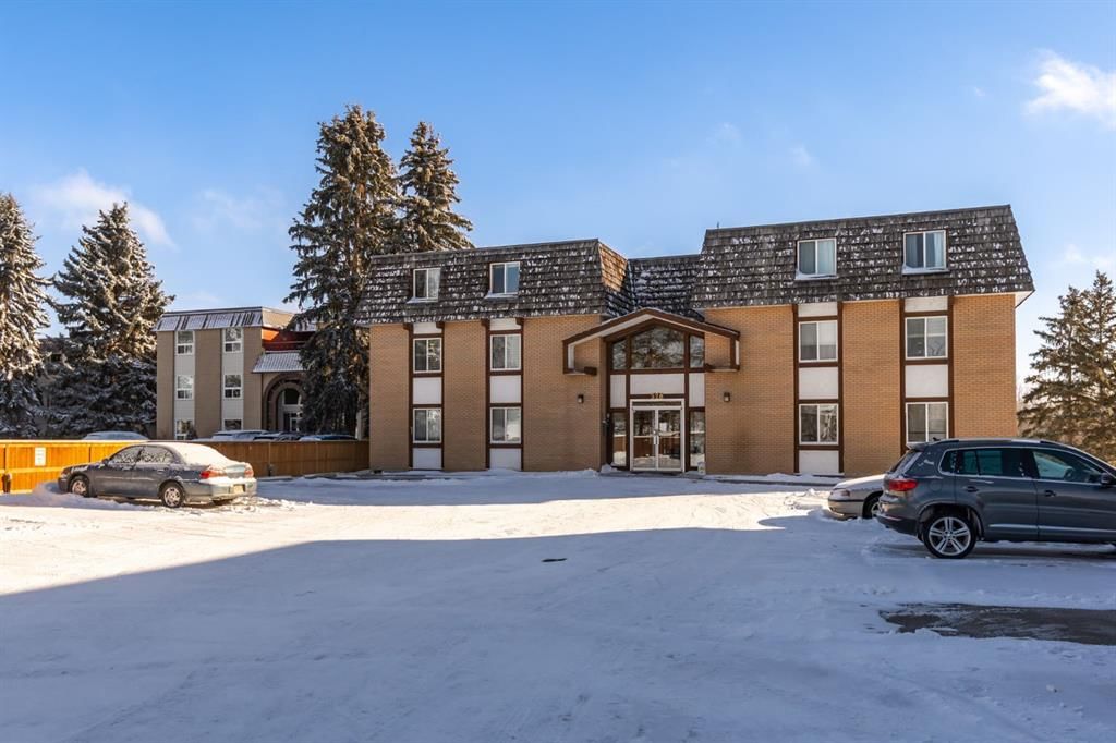 31, 528 Cedar Crescent SW, Calgary — photo 4 of 28