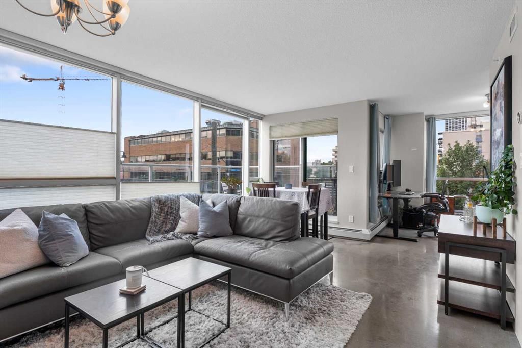 207, 188 15 Avenue SW, Calgary — main listing photo
