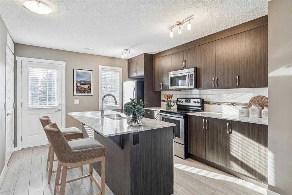105 Auburn Bay Street SE, Calgary — photo 5 of 21