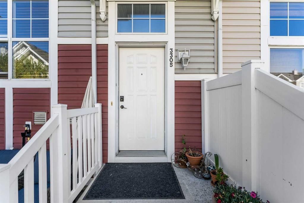 3305 New Brighton Gardens SE, Calgary — photo 5 of 39