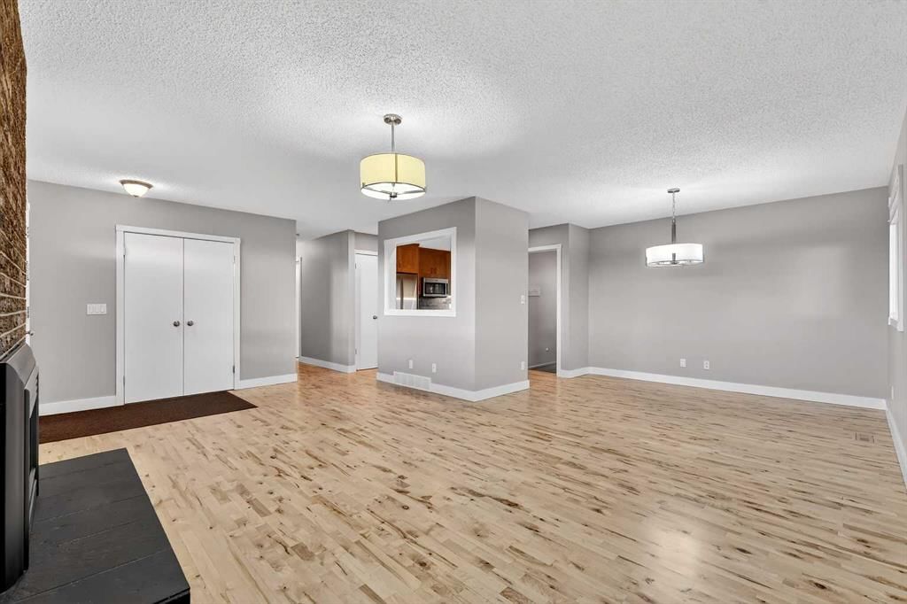 740 Lysander Drive SE, Calgary — photo 5 of 50