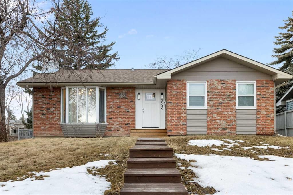 639 Canterbury Drive SW, Calgary — main listing photo