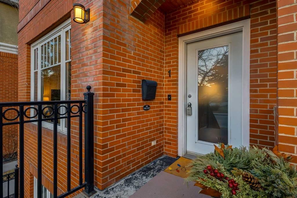 1, 1912 32 Street SW, Calgary — photo 3 of 50