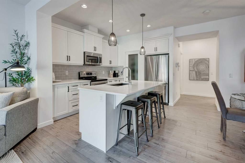 236 Auburn Glen Close SE, Calgary — photo 5 of 34