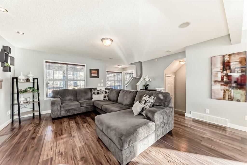 115 Covepark Place NE, Calgary — photo 5 of 42