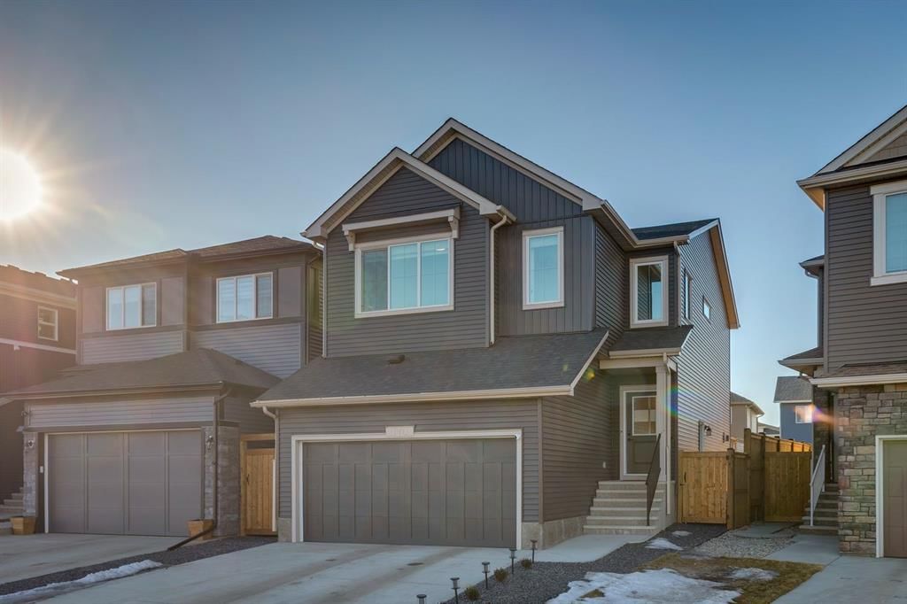 170 Creekstone Path SW, Calgary — photo 2 of 48