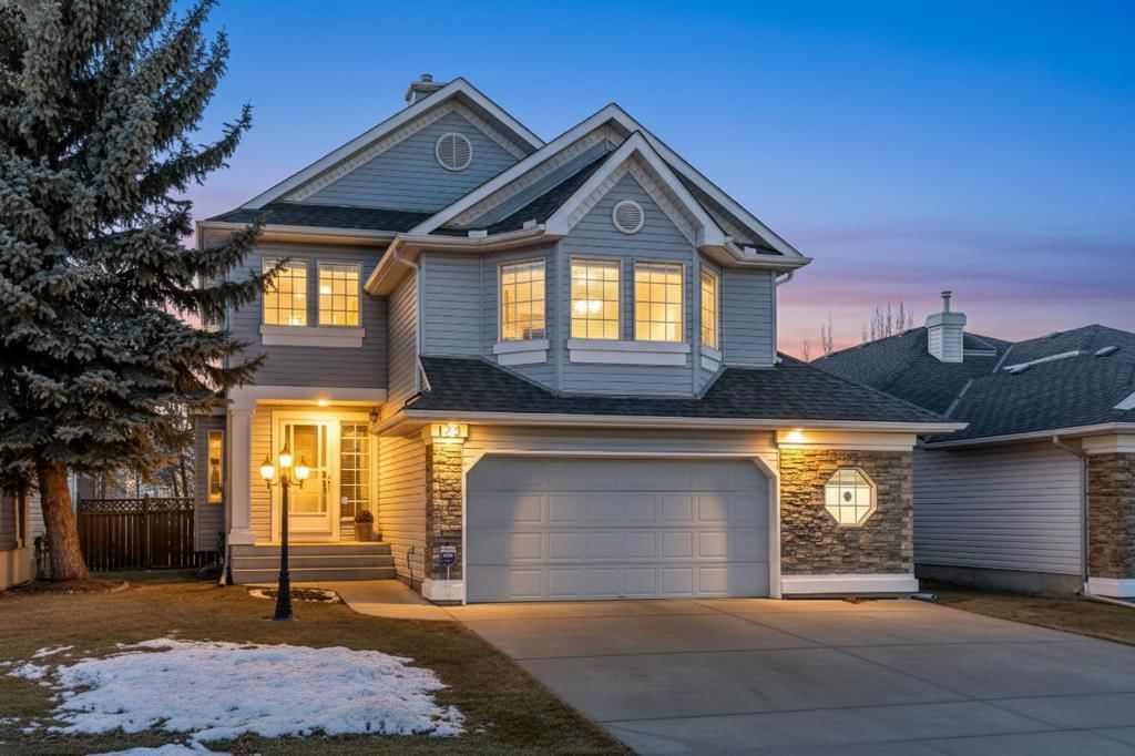 123 Valley Glen Bay NW, Calgary — photo 2 of 48