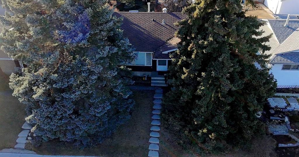 1903 62 Street NE, Calgary — photo 2 of 2