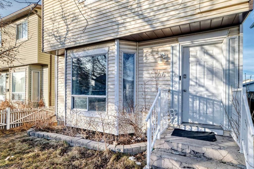 46 Martindale Mews NE, Calgary — photo 2 of 29