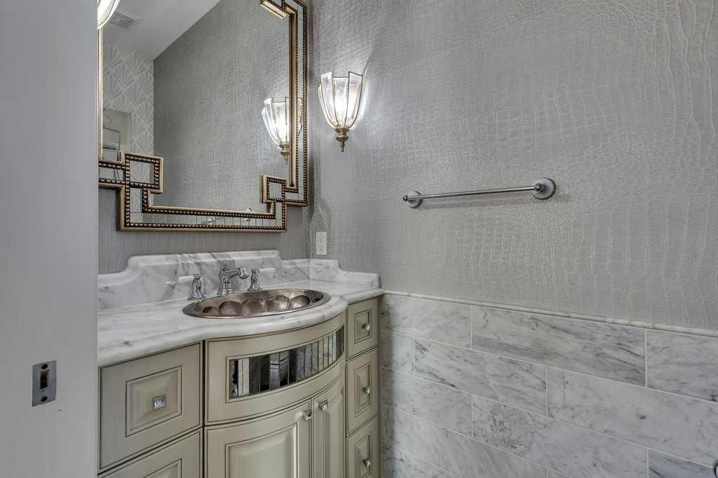 218 Valley Woods Place NW, Calgary — photo 4 of 50