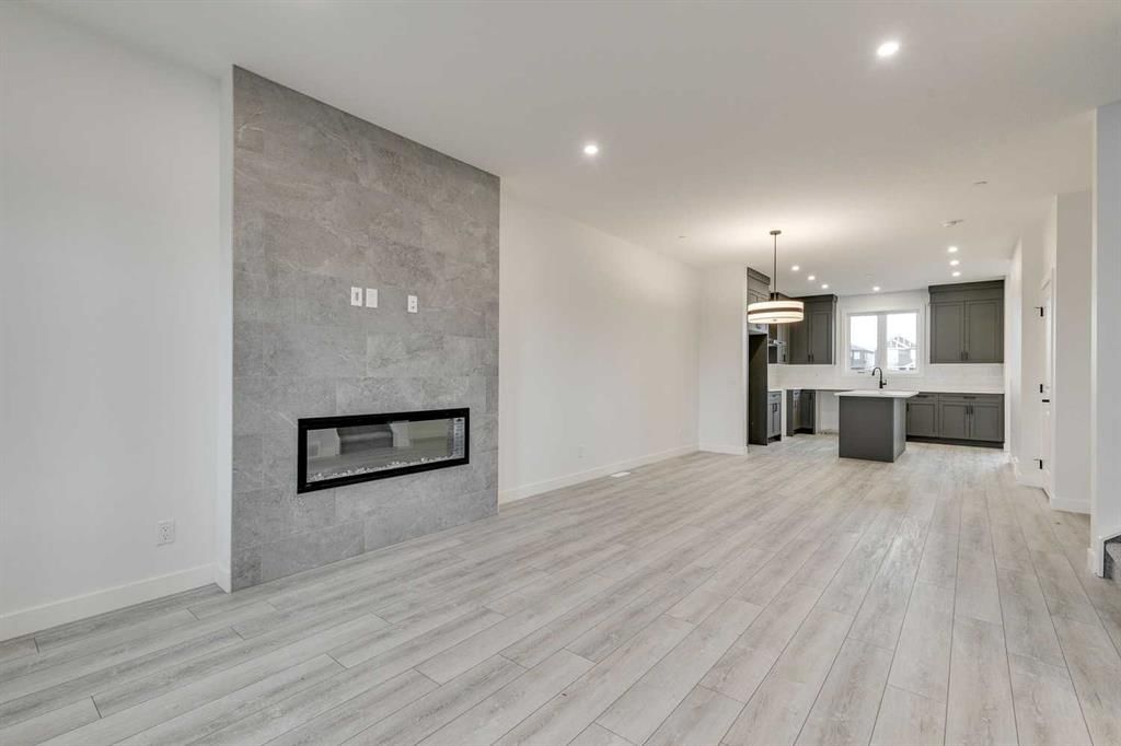 479 Hotchkiss Manor SE, Calgary — photo 3 of 22