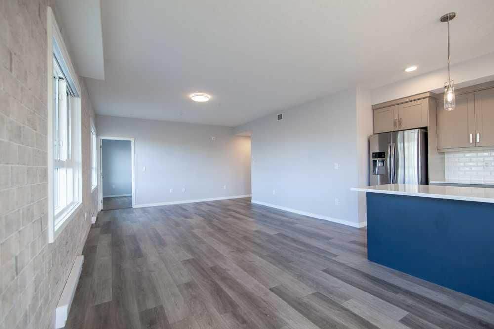 103, 40 Carrington Plaza NW, Calgary — photo 5 of 24