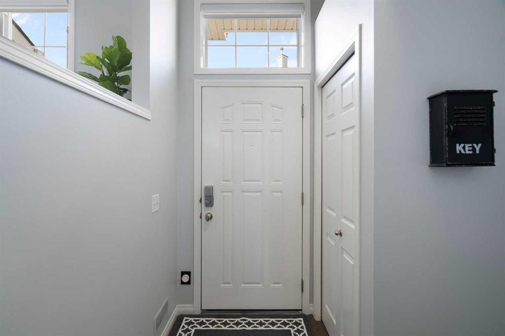 3336 New Brighton Gardens SE, Calgary — photo 2 of 46