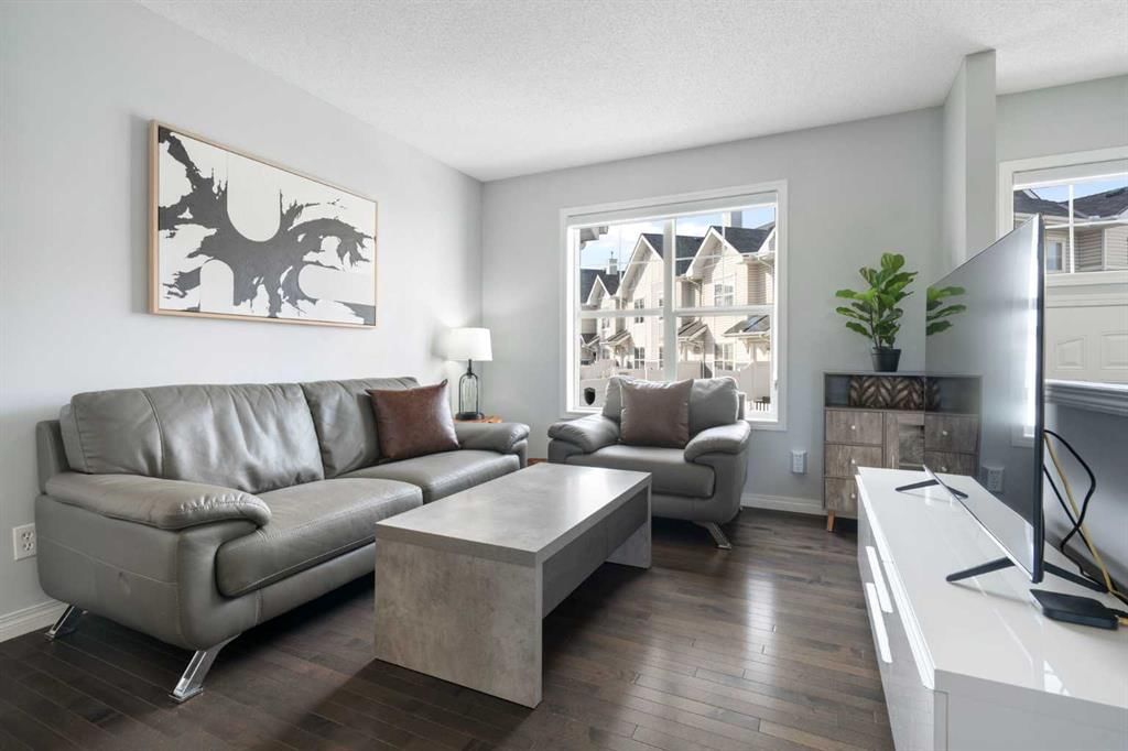 3336 New Brighton Gardens SE, Calgary — photo 4 of 46