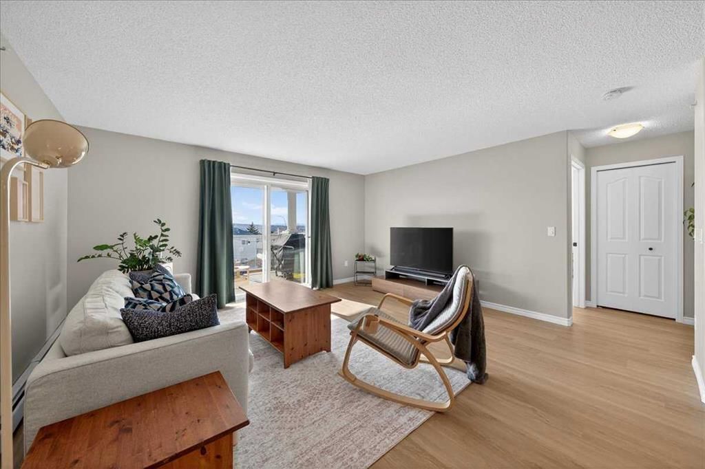 3305, 3000 Tuscarora Manor NW, Calgary — photo 2 of 34
