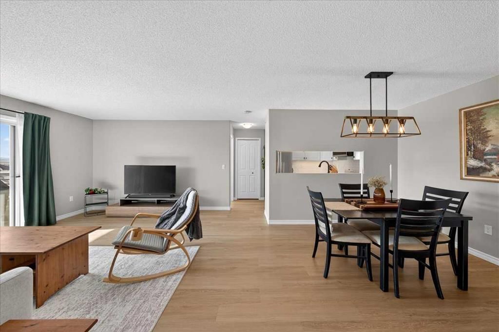 3305, 3000 Tuscarora Manor NW, Calgary — photo 3 of 34