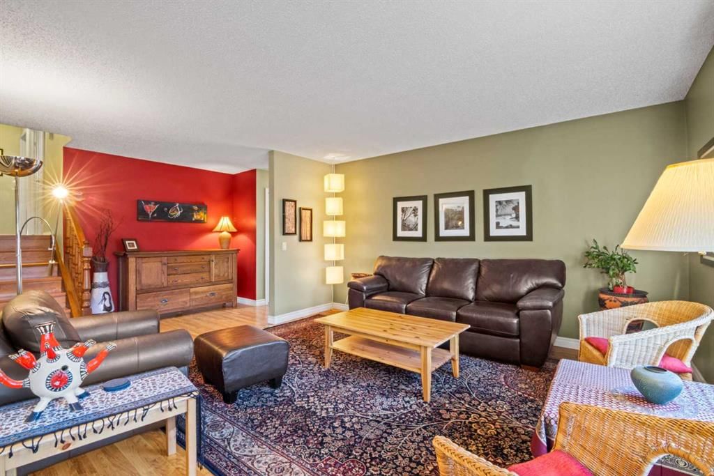 276 Macewan Glen Drive NW, Calgary — photo 3 of 40