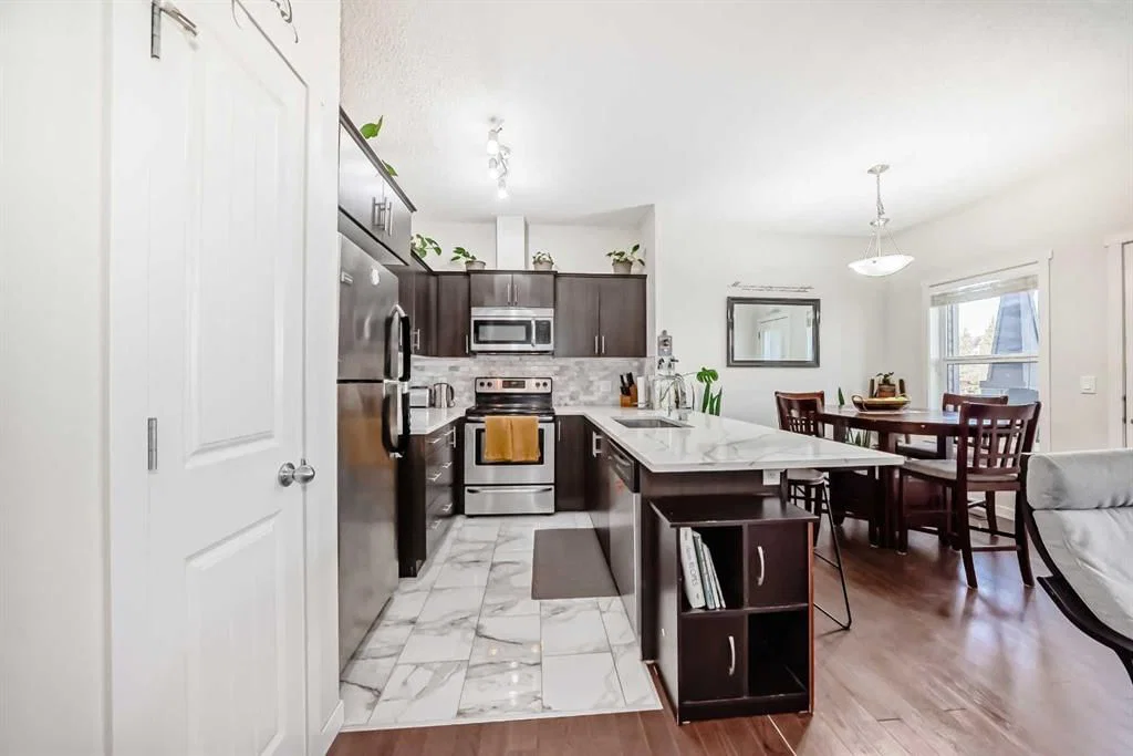 48 copperpond Landing SE, Calgary — photo 4 of 26