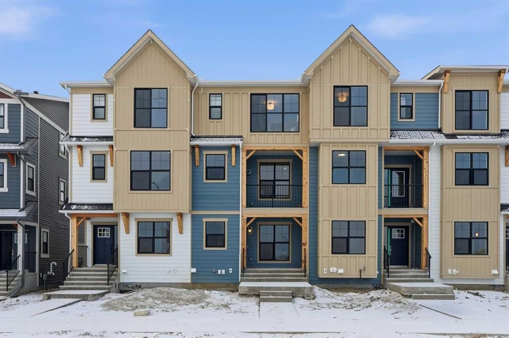 77 Wild Rose Way SE, Calgary — main listing photo