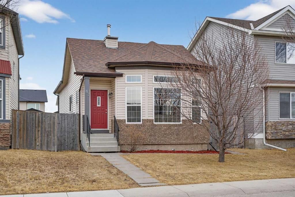 87 Saddlebrook Gardens NE, Calgary — main listing photo