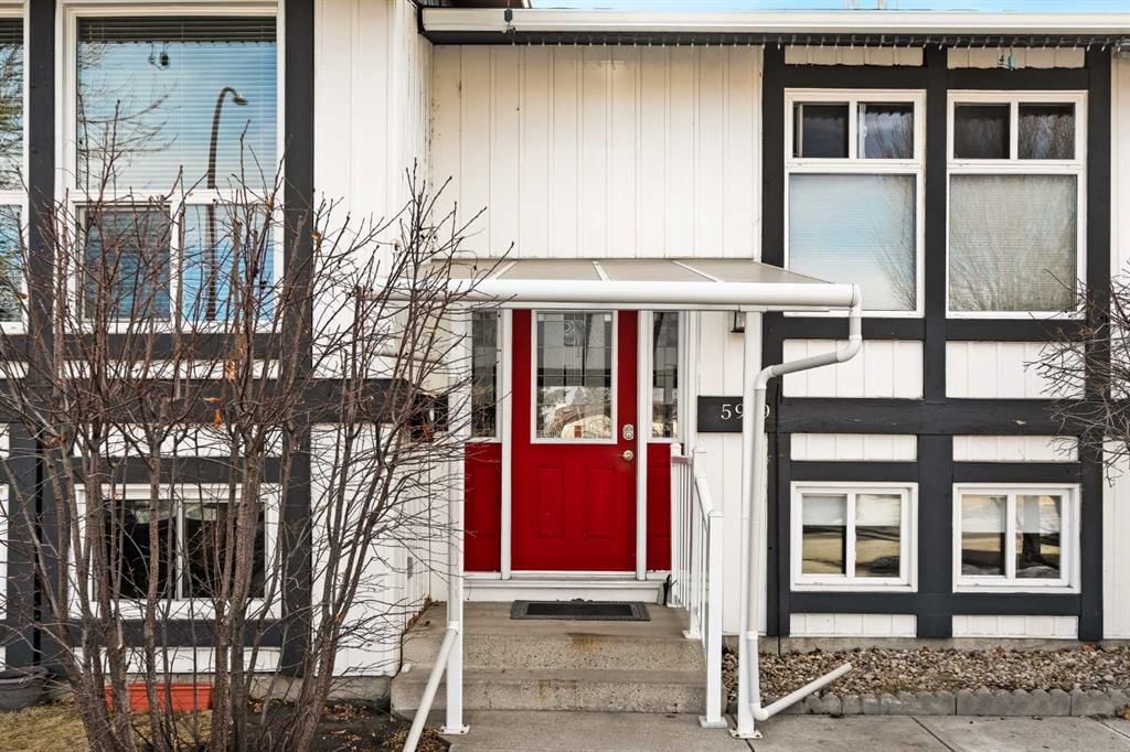 5919 Temple Drive NE, Calgary — photo 3 of 49