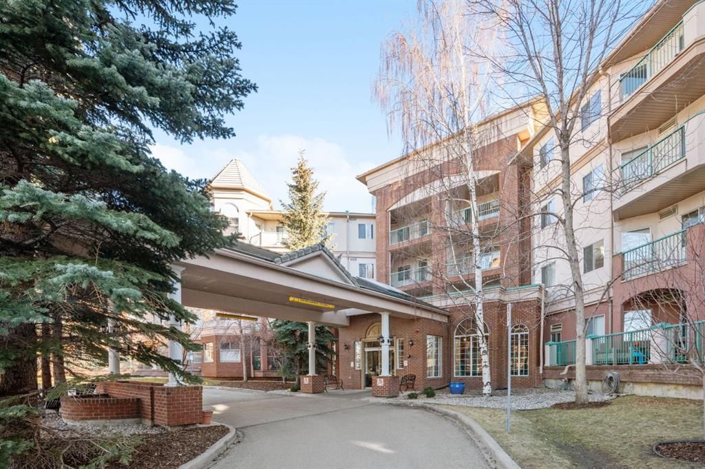 304, 200 Lincoln Way SW, Calgary — main listing photo