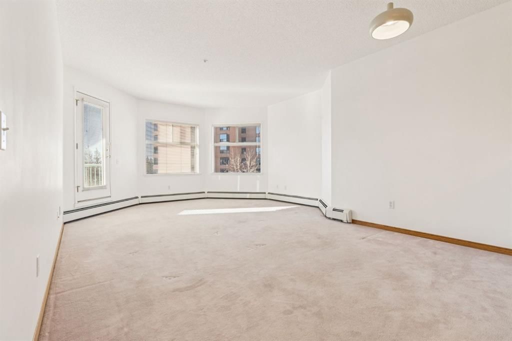 304, 200 Lincoln Way SW, Calgary — photo 5 of 44