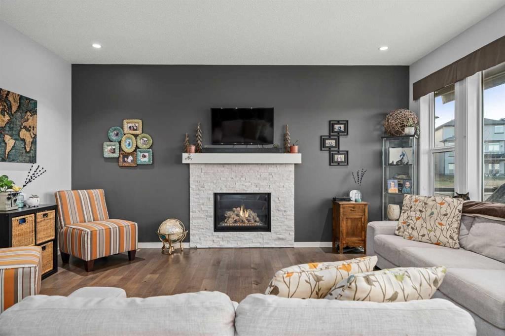 71 Nolanfield Crescent NW, Calgary — photo 4 of 50