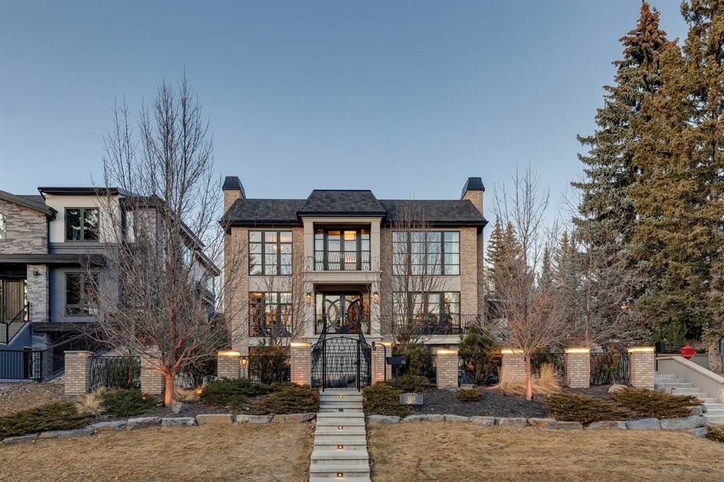 1118 Premier Way SW, Calgary — photo 3 of 50