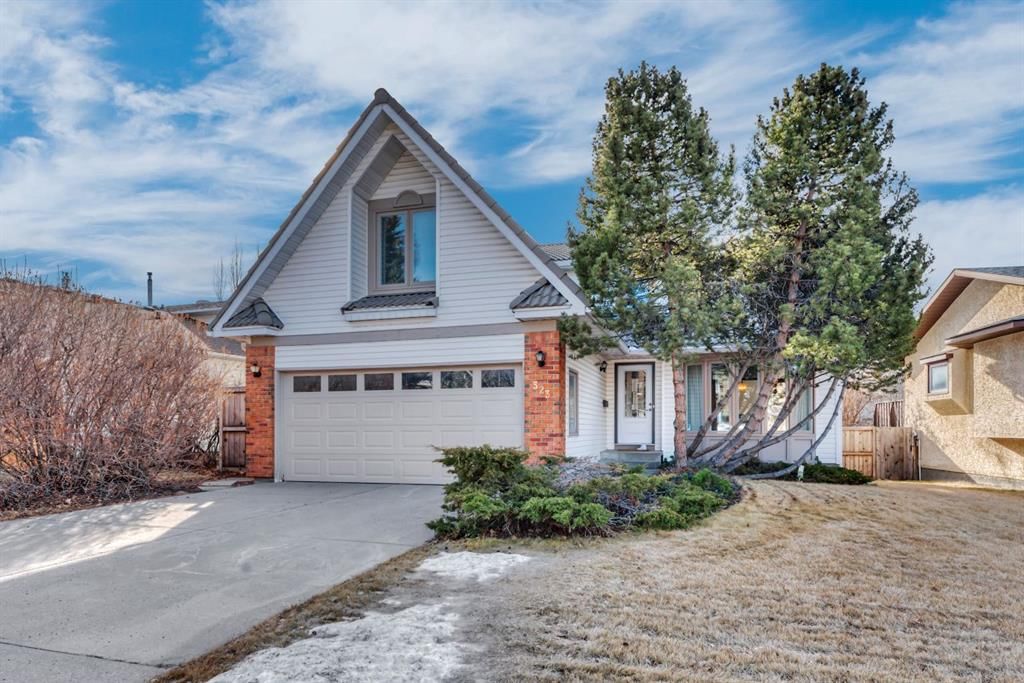 323 Hawkwood Boulevard NW, Calgary — main listing photo