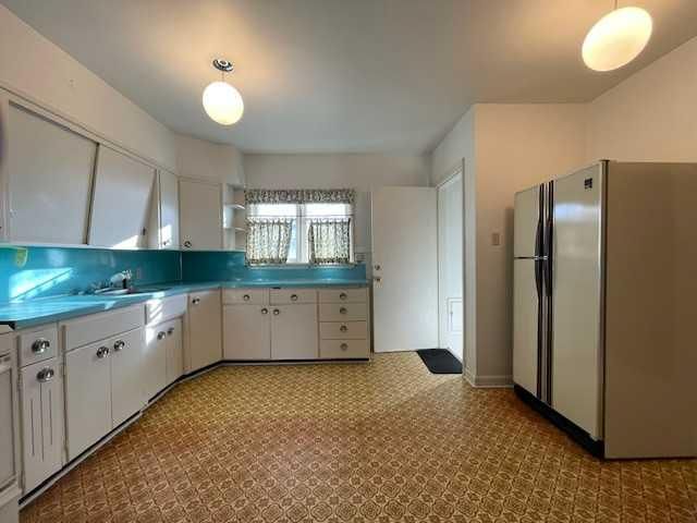 2603 4 Avenue NW, Calgary — photo 4 of 9