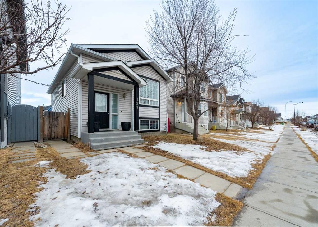 127 Tarawood Road NE, Calgary — photo 2 of 32