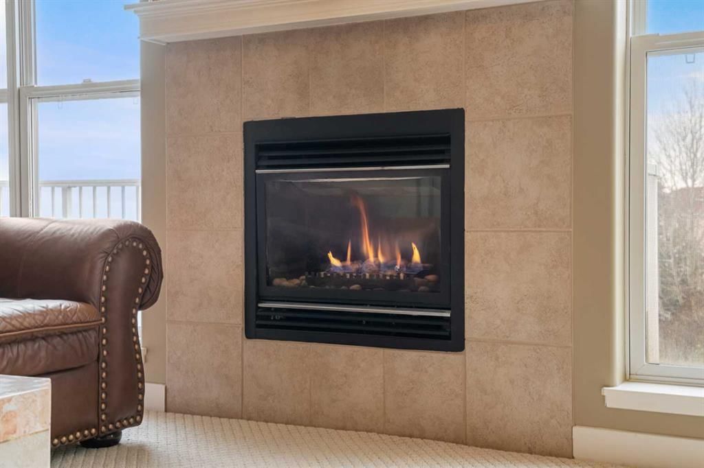702 Patterson View SW, Calgary — photo 5 of 42