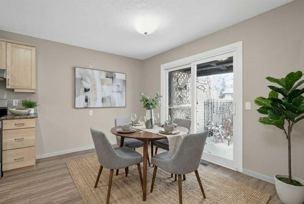 637 Whitewood Road NE, Calgary — photo 3 of 50