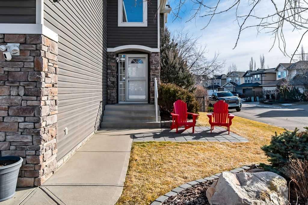 115 Cougarstone Square SW, Calgary — photo 3 of 48