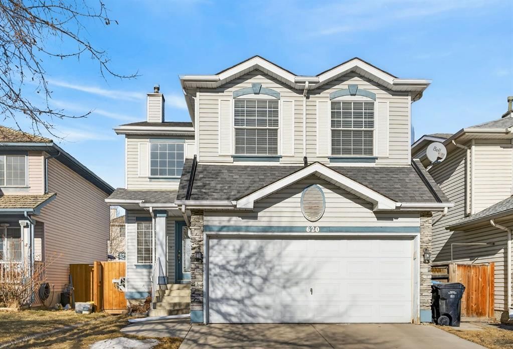 620 Douglas Glen Boulevard SE, Calgary — main listing photo