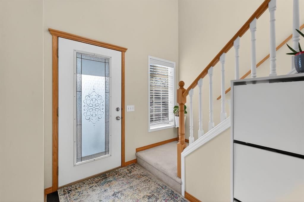 620 Douglas Glen Boulevard SE, Calgary — photo 2 of 27