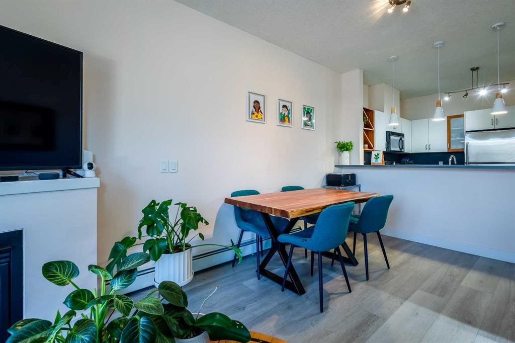 219, 3600 15A Street SW, Calgary — photo 4 of 47