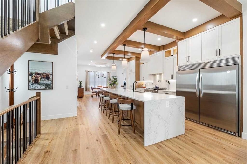 1932 27 Street SW, Calgary — photo 4 of 29