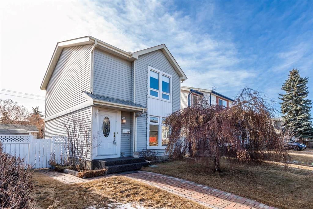59 Erin Woods Place SE, Calgary — main listing photo
