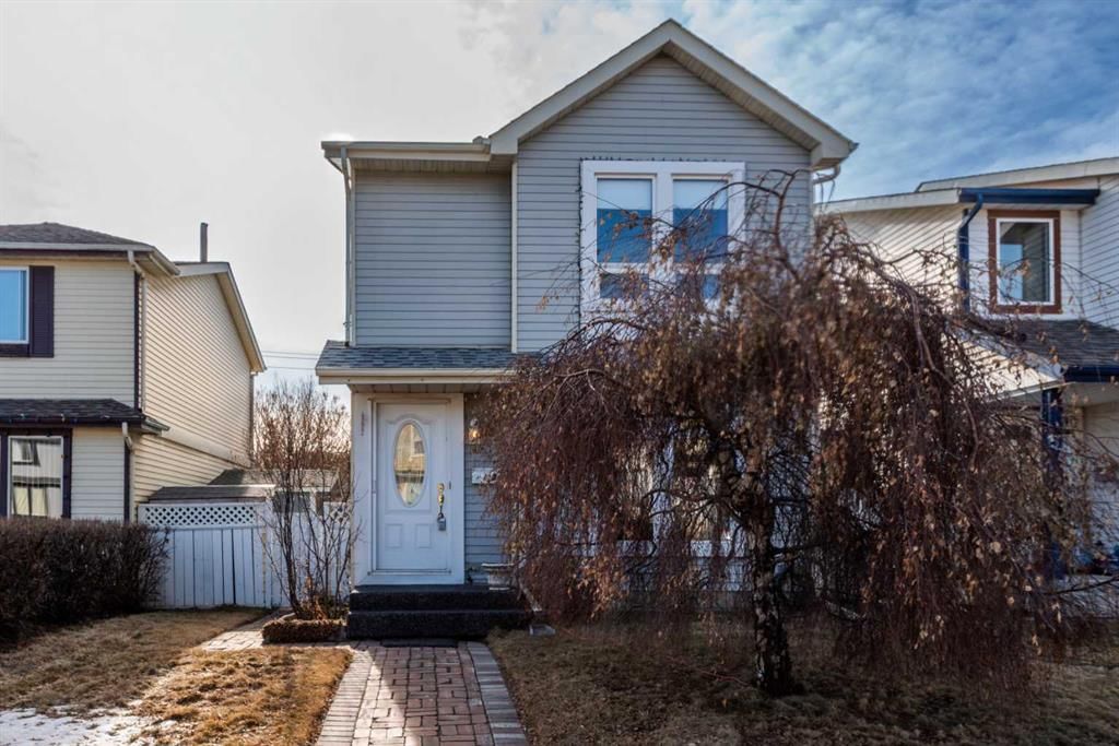 59 Erin Woods Place SE, Calgary — photo 2 of 34